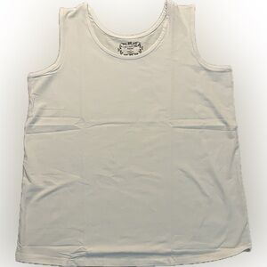 Special-Tee White T-Shirt - Avenue by Jessica London Size 18/20